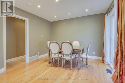 Upper - 32 Toronto Street, Bradford West Gwillimbury, ON - Indoor Photo Showing Dining Room