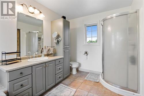 2889 Lakeshore Rd 225, Lakeshore, ON - Indoor Photo Showing Bathroom