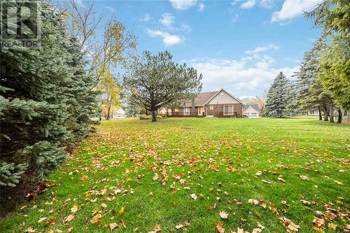 1596 Holden Drive, Sarnia, ON - Outdoor