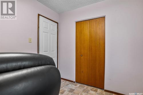 207 Costigan Bay, Saskatoon, SK - Indoor