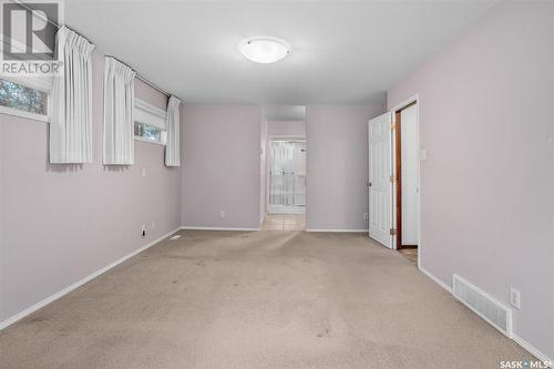 207 Costigan Bay, Saskatoon, SK - Indoor Photo Showing Other Room