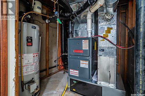 207 Costigan Bay, Saskatoon, SK - Indoor Photo Showing Basement