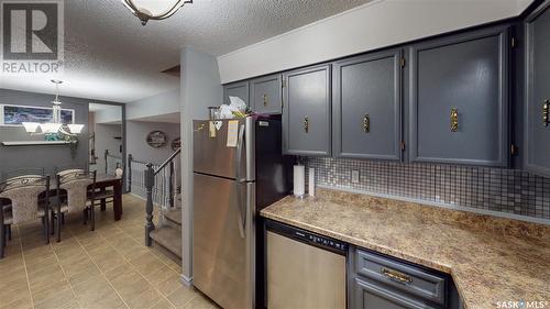 797 Bard Crescent, Regina, SK - Indoor Photo Showing Kitchen