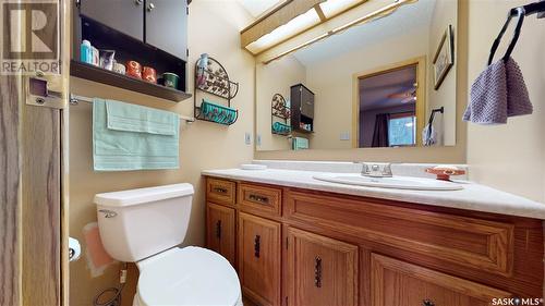 797 Bard Crescent, Regina, SK - Indoor Photo Showing Bathroom