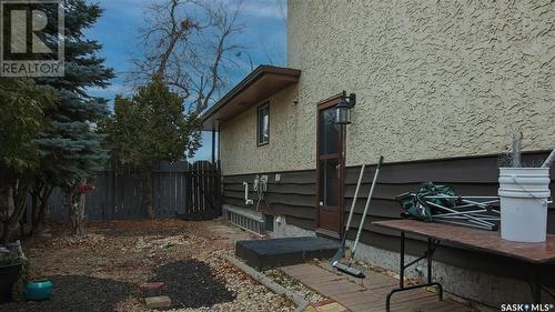 797 Bard Crescent, Regina, SK - Outdoor