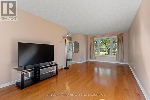 6870 Buckingham Drive, Niagara Falls (218 - West Wood), ON - Indoor