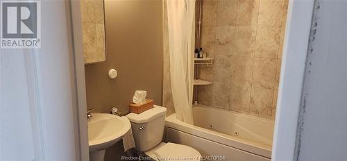 150 Park Unit# 3005, Windsor, ON - Indoor Photo Showing Bathroom