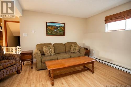 15 Hilton Drive, Moncton, NB - Indoor Photo Showing Living Room