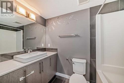 2103, 302 Skyview Ranch Drive Ne, Calgary, AB - Indoor Photo Showing Bathroom