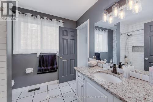 24 Ruffet Drive, Barrie, ON - Indoor Photo Showing Bathroom