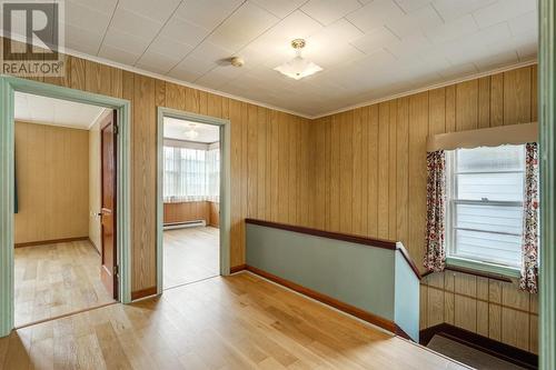 82 Bonaventure Avenue, St. John'S, NL - Indoor Photo Showing Other Room