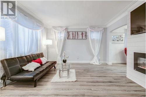 75 Tollgate Road, Brantford, ON - Indoor Photo Showing Living Room With Fireplace