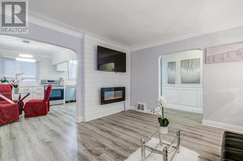 75 Tollgate Road, Brantford, ON - Indoor Photo Showing Living Room With Fireplace