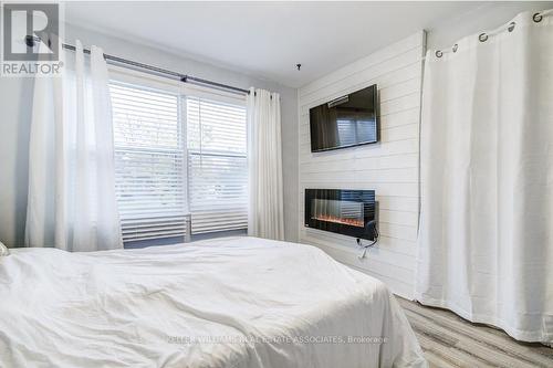 75 Tollgate Road, Brantford, ON - Indoor Photo Showing Bedroom