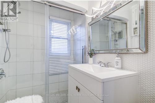 75 Tollgate Road, Brantford, ON - Indoor Photo Showing Bathroom