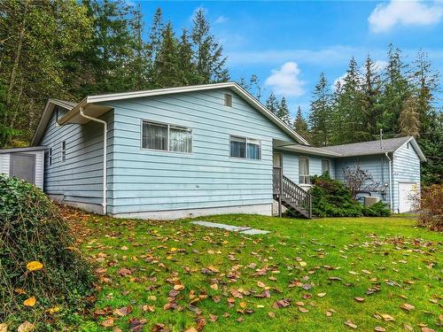 6513 Phantom Rd, Lantzville, BC 