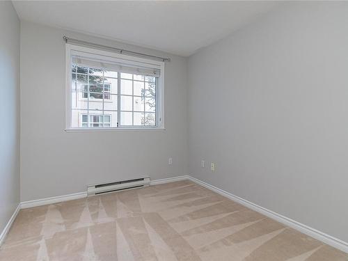 104-1371 Hillside Ave, Victoria, BC - Indoor Photo Showing Other Room