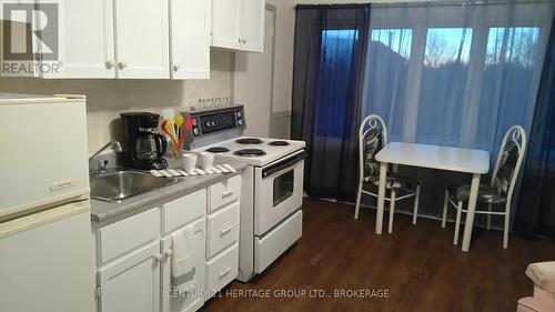 29 King Street, North Dundas, ON - Indoor Photo Showing Kitchen