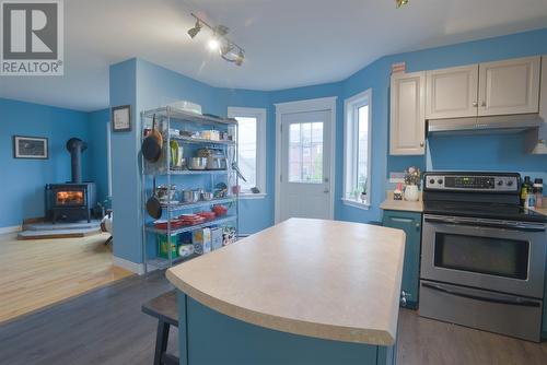 6 Navajo Place, St. John'S, NL - Indoor Photo Showing Kitchen