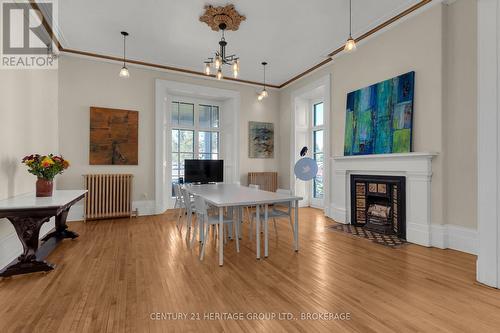 389 King Street E, Gananoque (821 - Gananoque), ON - Indoor With Fireplace