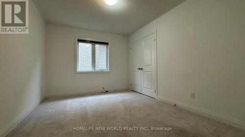 31 Concert Hill Way, East Gwillimbury, ON - Indoor Photo Showing Other Room