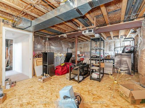 2 Hackett St, East Gwillimbury, ON - Indoor Photo Showing Basement