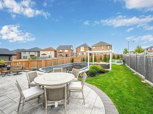 2 Hackett St, East Gwillimbury, ON - Outdoor With Deck Patio Veranda