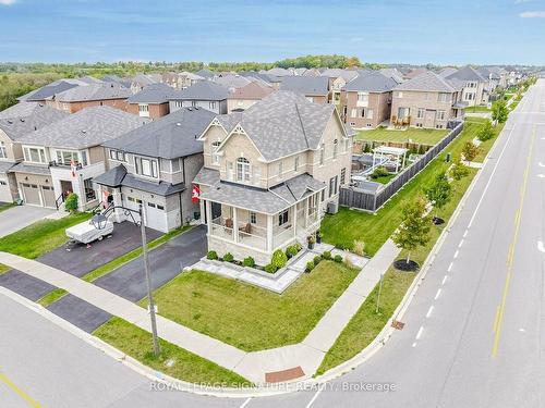 2 Hackett St, East Gwillimbury, ON - Outdoor With Facade With View