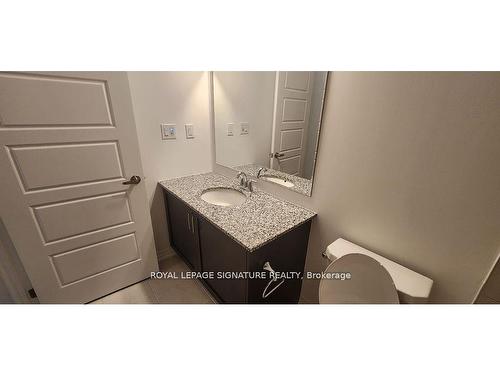 404-3285 Carding Mill Tr, Oakville, ON - Indoor Photo Showing Bathroom