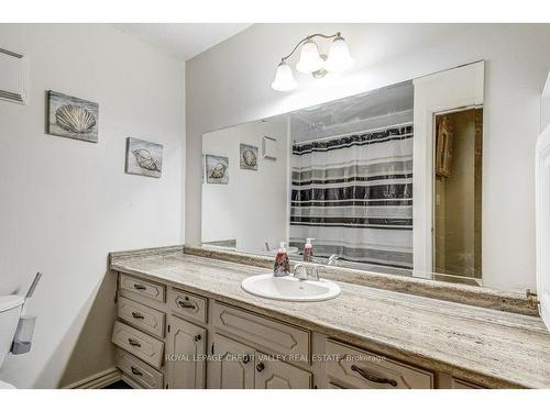 302-6 Shettleston Dr, Cambridge, ON - Indoor Photo Showing Bathroom