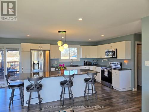 132 Catalina Drive, Quinte West, ON - Indoor Photo Showing Kitchen