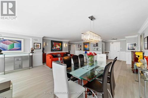 1608 - 7300 Yonge Street, Vaughan, ON - Indoor Photo Showing Dining Room