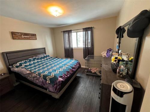 908 Lorne Avenue E, Brandon, MB - Indoor Photo Showing Bedroom