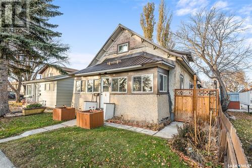 444 Grandview Street W, Moose Jaw, SK - Outdoor