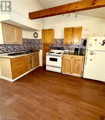 230 Third Avenue W, North Bay, ON - Indoor Photo Showing Kitchen