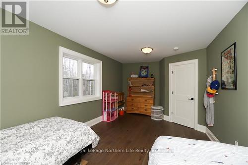 429 Fox Run Drive, Temagami, ON - Indoor Photo Showing Bedroom