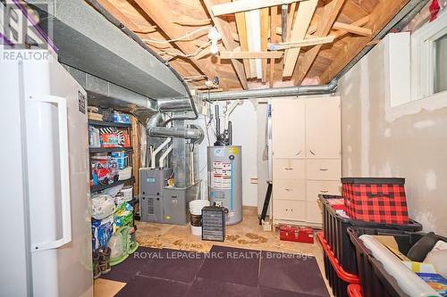 90 Richmond Street, Thorold (557 - Thorold Downtown), ON - Indoor Photo Showing Basement