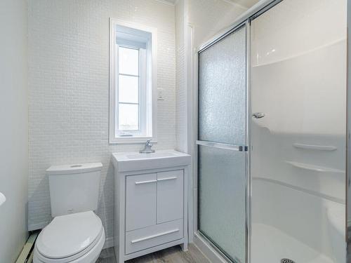 Salle de bains - 930 Ch. Ste-Anne, Saint-Anselme, QC - Indoor Photo Showing Bathroom