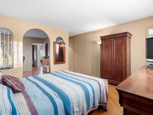 Chambre Ã  coucher principale - 33 Rue Surrey, Dollard-Des-Ormeaux, QC - Indoor Photo Showing Bedroom