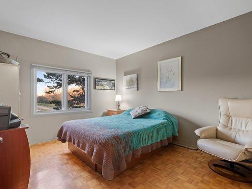 Chambre Ã Â coucher - 33 Rue Surrey, Dollard-Des-Ormeaux, QC - Indoor Photo Showing Bedroom