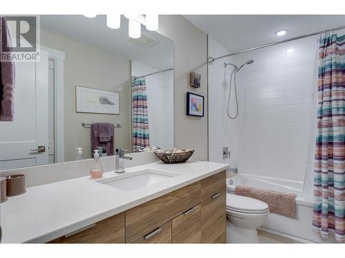 Main bath - 2161 Upper Sundance Drive Unit# 9, West Kelowna, BC - Indoor Photo Showing Bathroom