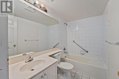 1003 - 2628 Mccowan Road, Toronto, ON - Indoor Photo Showing Bathroom