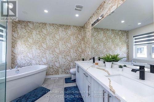 2079 Hallandale Street, Oshawa, ON - Indoor Photo Showing Bathroom