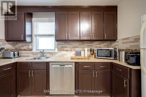 104 Cadorna Avenue, Toronto, ON - Indoor Photo Showing Kitchen