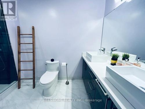 2893 Bur Oak Avenue, Markham, ON - Indoor Photo Showing Bathroom