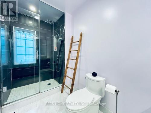 2893 Bur Oak Avenue, Markham, ON - Indoor Photo Showing Bathroom