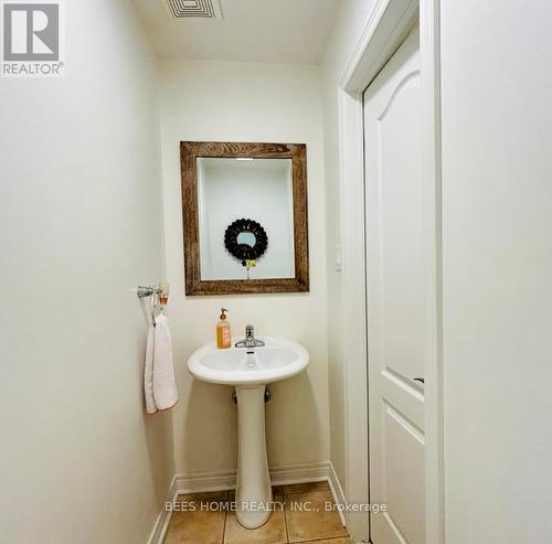 2893 Bur Oak Avenue, Markham, ON - Indoor Photo Showing Bathroom