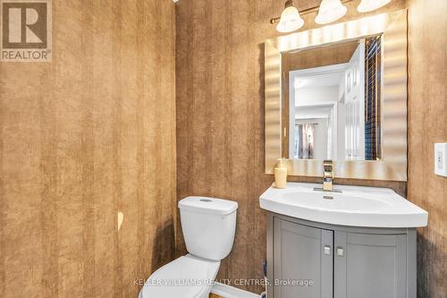 1 Gilbank Drive, Aurora, ON - Indoor Photo Showing Bathroom