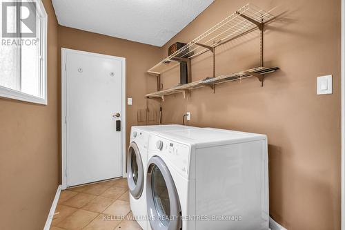 1 Gilbank Drive, Aurora, ON - Indoor Photo Showing Laundry Room