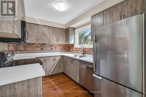 1 Gilbank Drive, Aurora, ON - Indoor Photo Showing Kitchen With Stainless Steel Kitchen